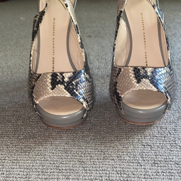Giuseppe Zanotti Luxury Snakeskin Slingback Heels sz 38.5 - Picture 5 of 16